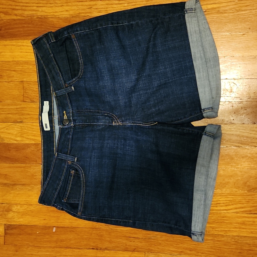 EUC Levi denim cuffed shorts
